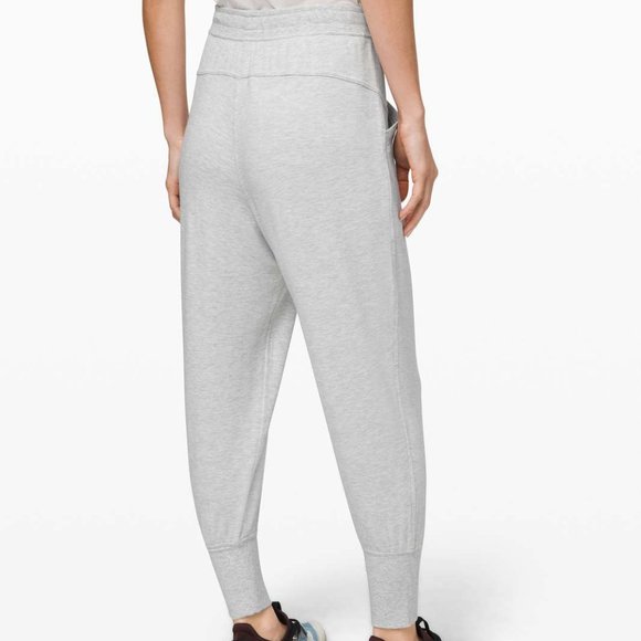 Lululemon Still Chill Jogger Heathered Core Ultra Light Grey Size 10 NEW - Picture 5 of 13